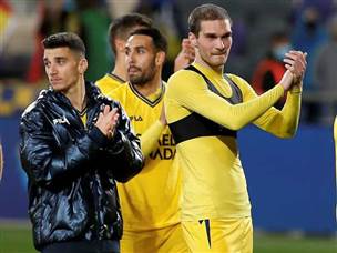 שיתוף הפעולה ביניהם הביא את שלושת הנקודות. ביטון ויובאנוביץ' (אלן שיבר)