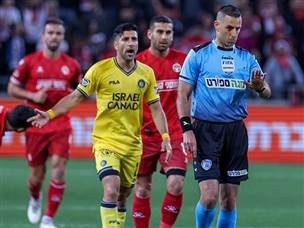 רגע מעורר מחלוקת שלו. ריינשרייבר (דני מרון)