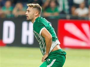 אצילי גם נפצע וירד מהמגרש (צילום: אלן שיבר)