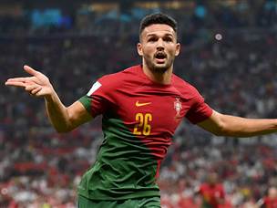 ושם אחד נישא על שפתותיהם כל הערב