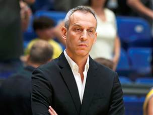 יכול לשחרר אנחת רווחה. קטש (אלן שיבר)