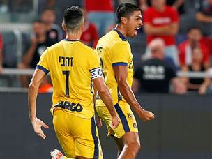 וחגגה מההתחלה (צילום: אלן שיבר)