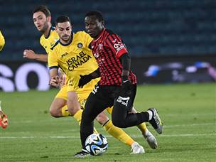 היה צמוד בפתיחה (ברני ארדוב)