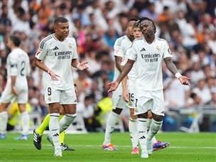 אך ההתקפה הלבנה התקשתה במחצית הראשונה (Getty)