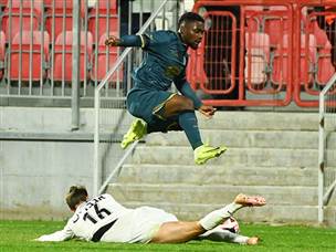 שתי הקבוצות התקשו להגיע להזדמנויות (ברני ארדוב)