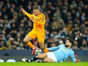 משחק קצבי באתיחאד (GETTY)