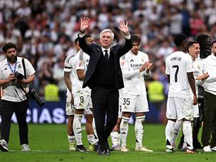 אנצ`לוטי ירד מהדשא בברנבאו בפעם האחרונה (Getty)