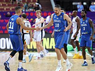 מדר וטימור התעלו בדקות ההכרעה עם שלשות (צילום: אלן שיבר)