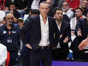 עוד הפסד העונה לעודד קטש ולשחקנים שלו (צילום: אלן שיבר)