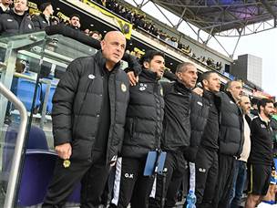 אבוקסיס ראה שלוש נקודות מעבר לפינה (ברני ארדוב)