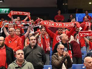 לעיני 1,705 צופים בלבד (צילום: ברני ארדוב)