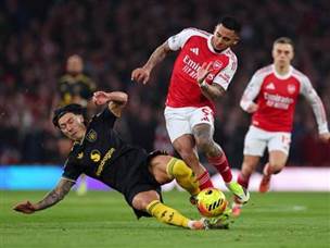 קרב עיקש (GETTY)