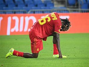 אשדוד בצרות (ברני ארדוב)