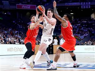 כל חדשות היום במקום אחד: צפו במבזק של חמש באוויר