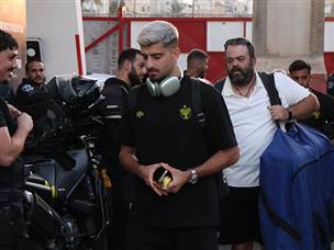 עם לא מעט לחץ על הגב (צילום: דני מרון)