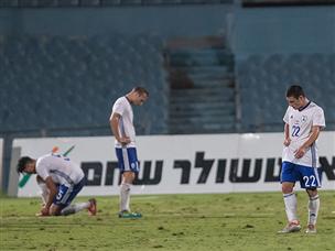 הכרטיס מתרחק (עודד קרני)