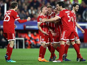 באיירן מינכן מתקרבת בצעדי ענק לחצי הגמר (getty)