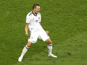 צ'רישב קבע 3:4 (getty)