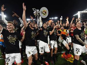 שחקני ולנסיה בטירוף (Getty)