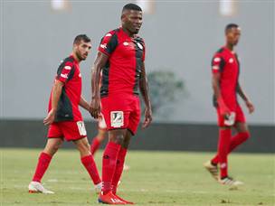 לוסיו. לא היה מהבולטים על הדשא (אלן שיבר)