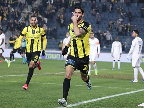 קריאף. יפתח כמגן ימני (דני מרון)