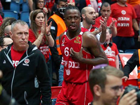 בדרך לארה"ב? בראון (אלן שיבר)