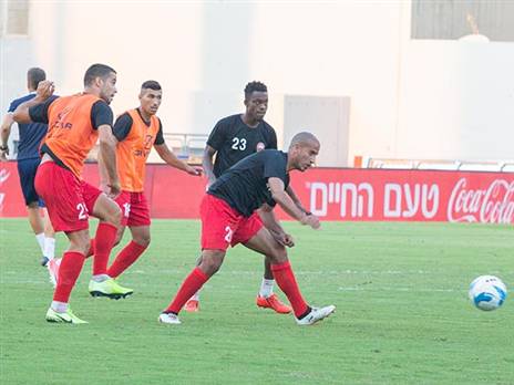 "ברור שצריך לקצץ, אבל כגוף מגובש" (ניר קידר)