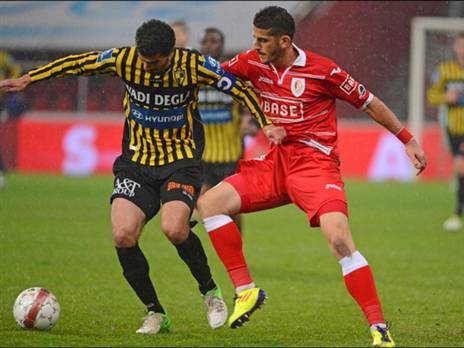 ביטון במדי סטנדרד. נזכר בחורף 2012