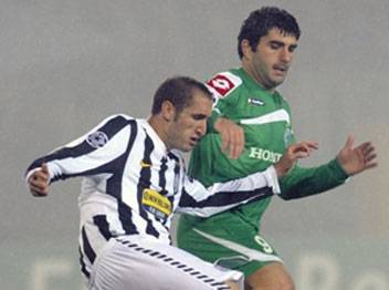 קייליני מול דבאלשווילי. לא הצליח לכבוש (AFP)