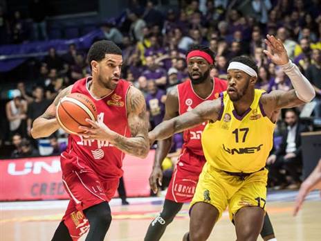 נוצרת בעיה עם השחקנים הזרים (עודד קרני)