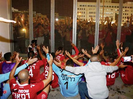 התקהלות שלא מקובלת על פי משרד הבריאות (אלן שיבר)