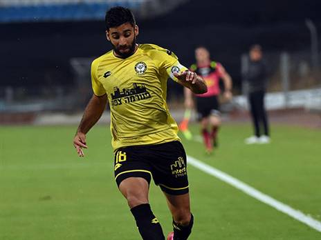 עזרא חתם. היהלומים זקוקים לחיזוק (ברני ארדוב)