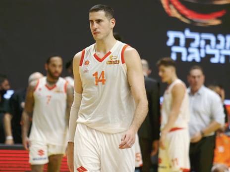 בלייזר, סימן שאלה גדול (אלן שיבר)