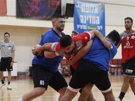 אשדוד גם העפילה לחצי (צילום: מני אלגריסי, הפועל אשדוד)