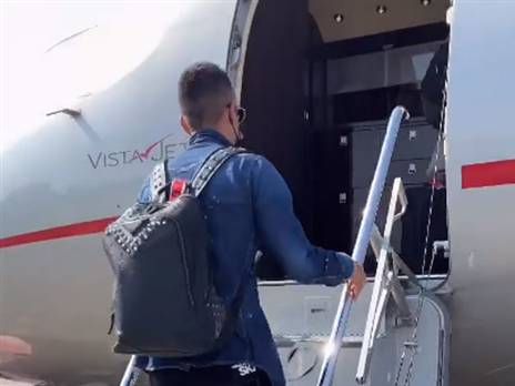 בדרכו להולנד. (אינסטגרם)