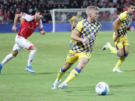 מקבל הזדמנות להוכיח. ברסקי (דני מרון)