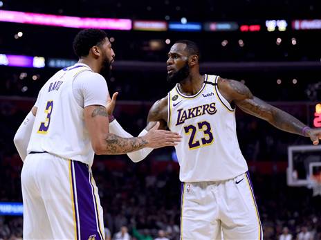 עם דייויס. המטרה: לשחרר את המפלצת (Getty)