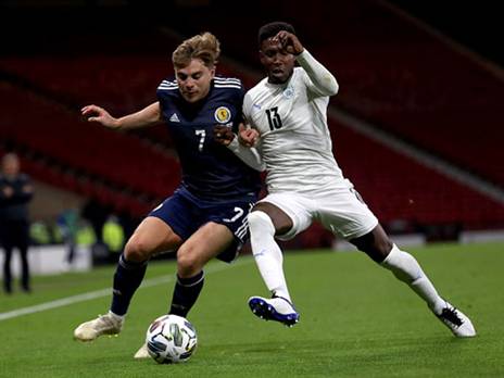 טוואטחה במדי הנבחרת מול סקוטלנד בליגת האומות (getty)