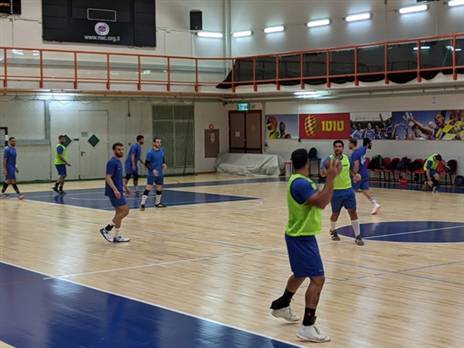 בוטנקו עדיין לא גיבש את הסגל