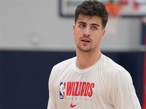 ישתלב טוב עם ווסטברוק?