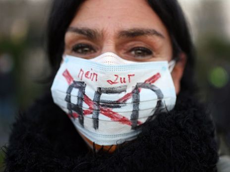 מתוך הפגנת התנגדות למפלגה הקיצונית (getty)