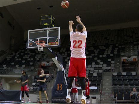 רוצ'סטי באימון. "יש משהו מדהים בקבוצה"