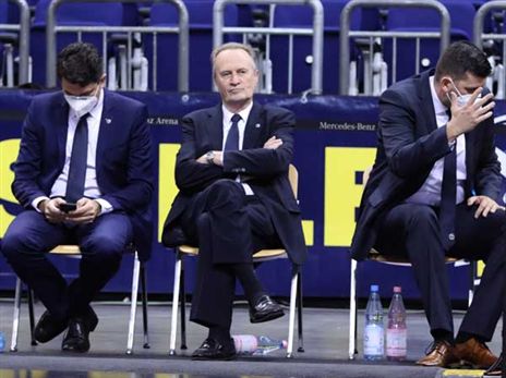 גם בספסל של אלבה יהיו חיסורים (יורוליג)