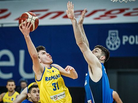 "שמח להיות כאן". סורקין בהגנה (FIBA)