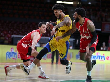 הצהובים ניסו ללשחק פנימה (GETTY)