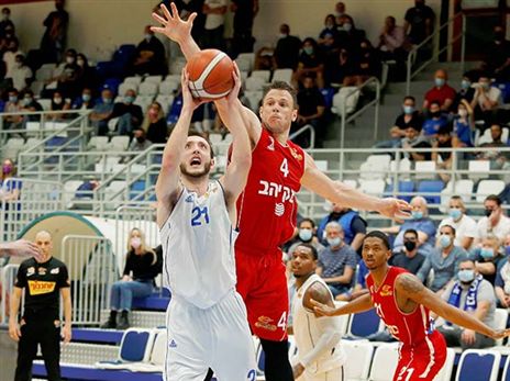 "אם לא נתחיל לנצח, החוזים שלנו ייפגעו". קרמר (צילום: אלן שיבר)