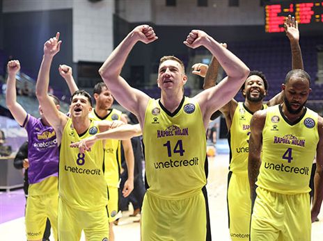 חגיגה סגולה-צהובה בהיכל הטוטו (דני מרון)