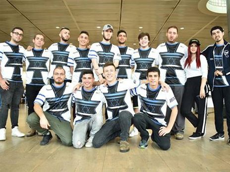 נבחרת לנובו-ישראל בגיימינג לשנת 2017. צילום: 4DV