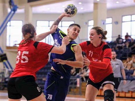 (הדר ואן קולא, איגוד הכדוריד)