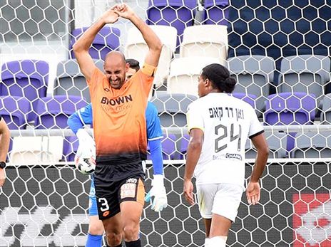 מורי: "ספגתי יריקות" (ברני ארדוב)